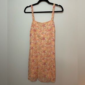 Floral Dress • Size: Medium • Brand: Sadie & Sage
